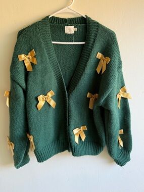 Luna Ivy Green Knit Cardigan with Gold Bows size Large